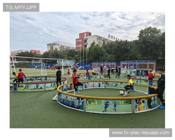 鲁能校园足球合作扩大，青少年足球生态完善